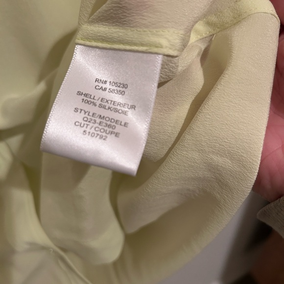 Equipment Light Yellow Slim Signature Sleeveless Shirt - Picture 3 of 7